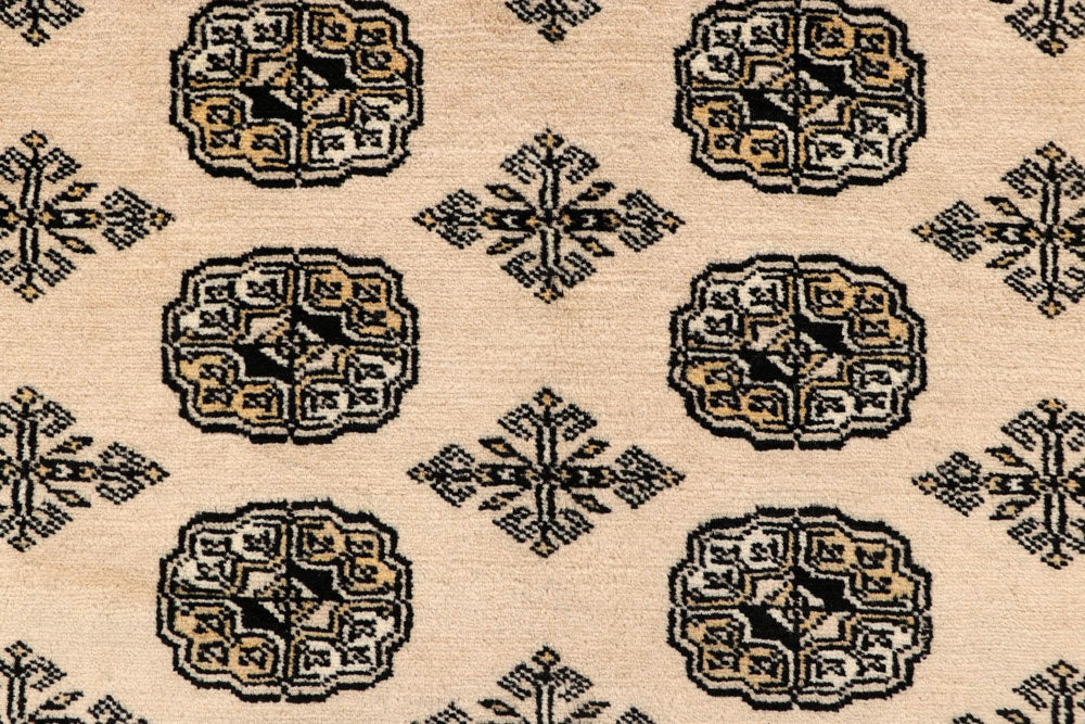 Bisque Bokhara 6' 6 x 8' - No. 59716 - ALRUG Rug Store