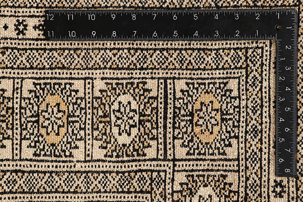 Bisque Bokhara 6' 6 x 8' - No. 59716 - ALRUG Rug Store