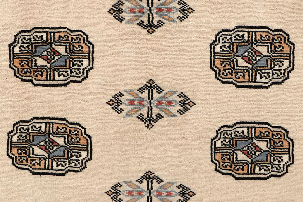 Bisque Bokhara 6' 10 x 7' 10 - No. 59719 - ALRUG Rug Store