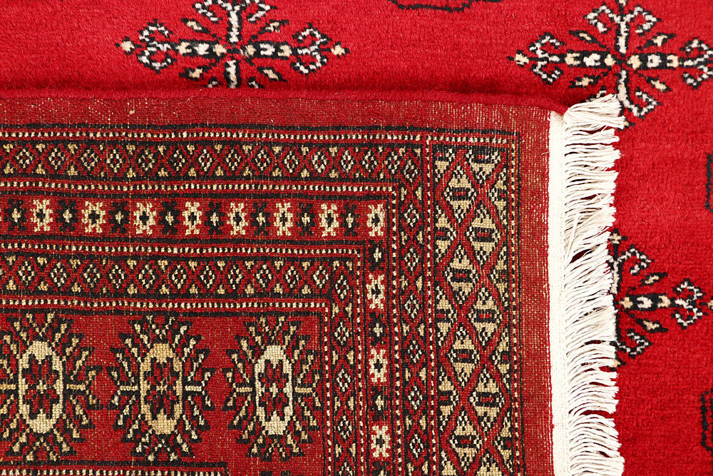 Red Bokhara 6' 6 x 8' 4 - No. 59722 - ALRUG Rug Store