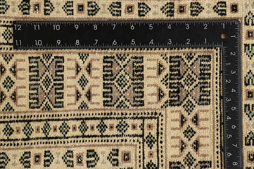 Sienna Bokhara 6' 7 x 8' 7 - No. 59801 - ALRUG Rug Store