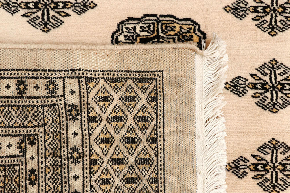 Blanched Almond Bokhara 9' 2 x 12' - No. 59854 - ALRUG Rug Store