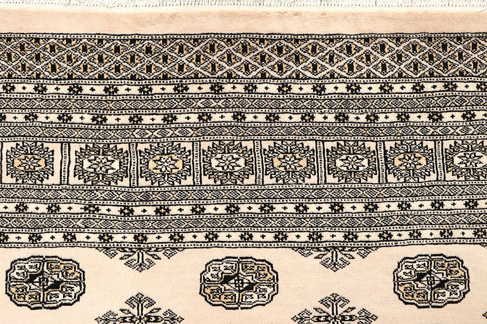Bisque Bokhara 9' 3 x 12' - No. 59862 - ALRUG Rug Store