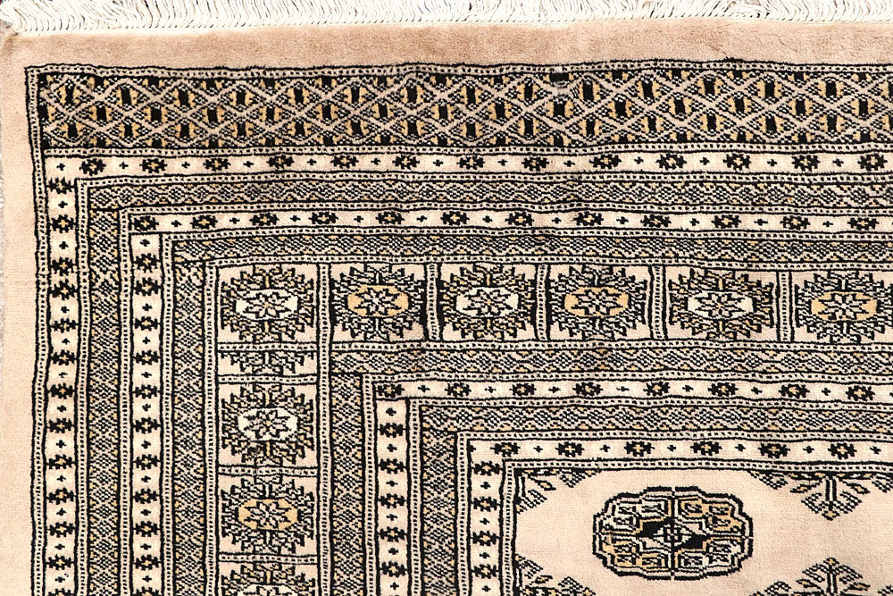 Bisque Bokhara 8' 10 x 12' 1 - No. 59863 - ALRUG Rug Store