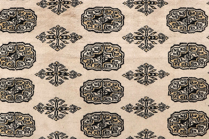 Bisque Bokhara 8' 10 x 12' 1 - No. 59863 - ALRUG Rug Store