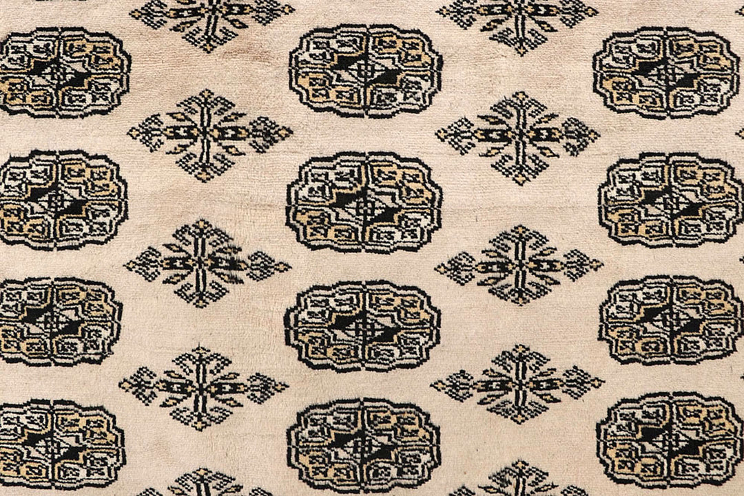 Bisque Bokhara 8'  10" x 12'  1" - No. QA76121