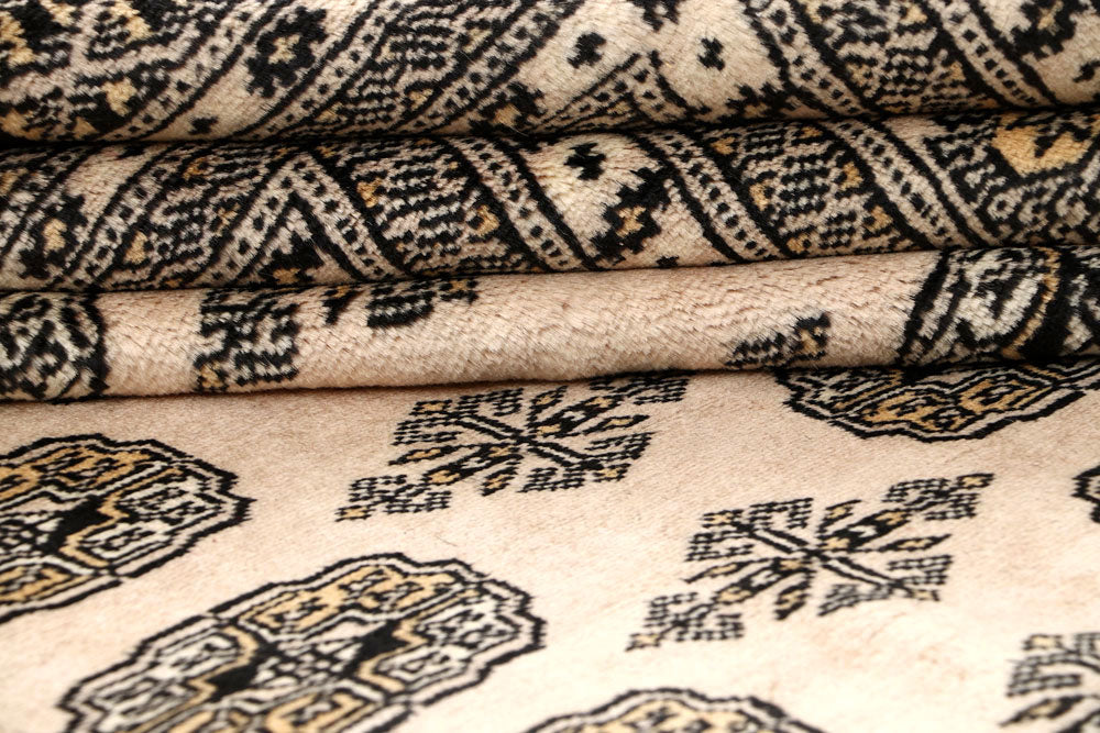 Bisque Bokhara 8' 10 x 12' 1 - No. 59863 - ALRUG Rug Store