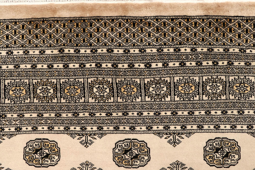 Bisque Bokhara 9' 4 x 12' 6 - No. 59870 - ALRUG Rug Store