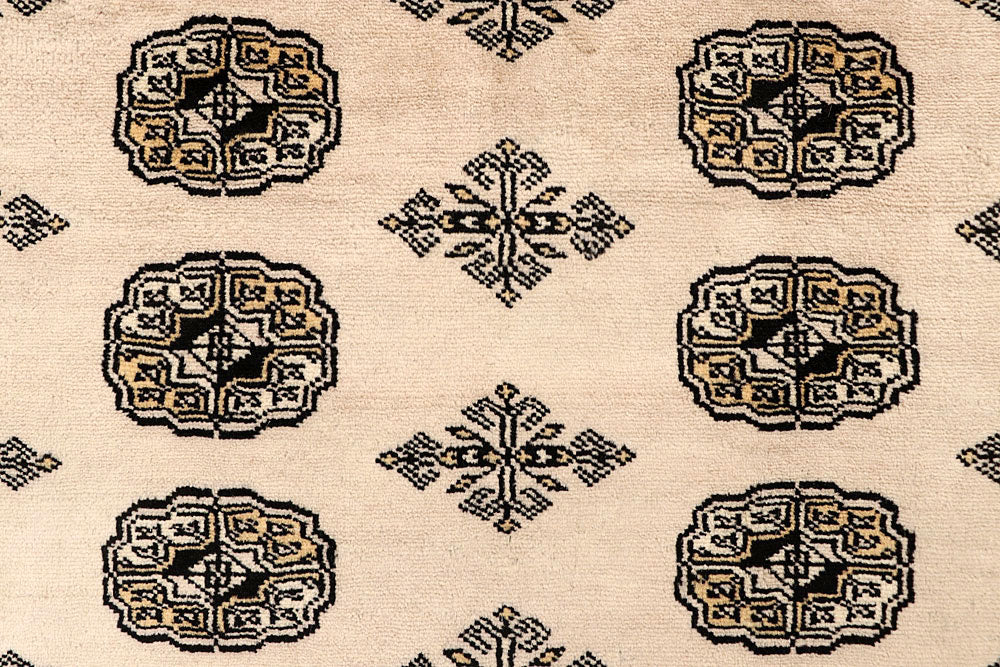Bisque Bokhara 9' 4 x 12' 6 - No. 59870 - ALRUG Rug Store