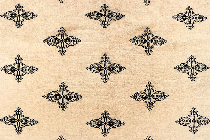 Blanched Almond Butterfly 9' 1 x 12' 3 - No. 59904 - ALRUG Rug Store