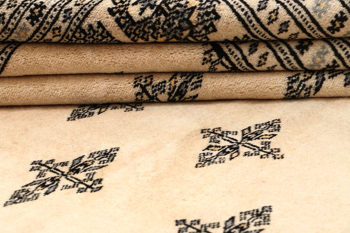 Blanched Almond Butterfly 9' 1 x 12' 3 - No. 59904 - ALRUG Rug Store