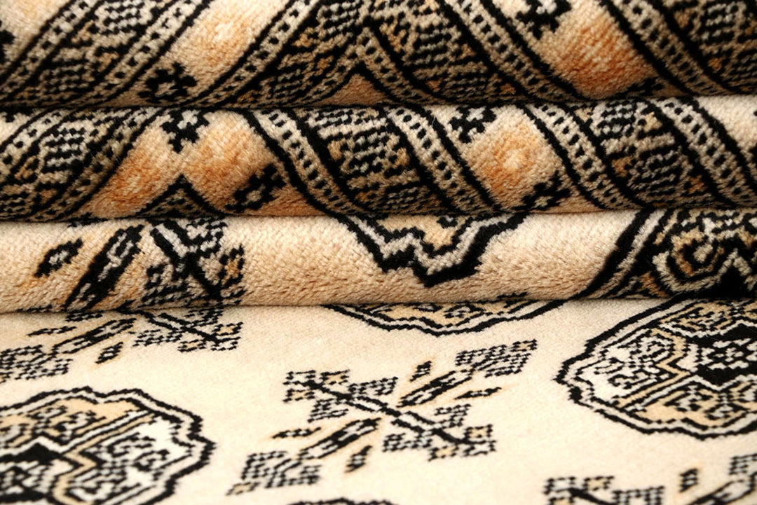 Bisque Bokhara 9'  x" 12'  1" - No. QA17289