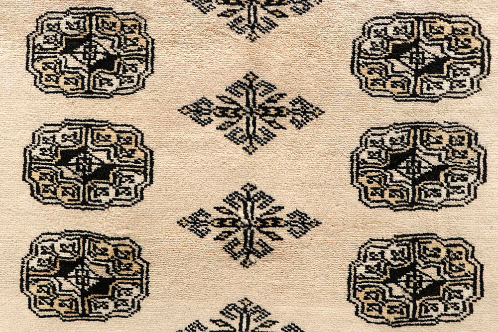 Bisque Bokhara 9' 2 x 12' 7 - No. 59955 - ALRUG Rug Store