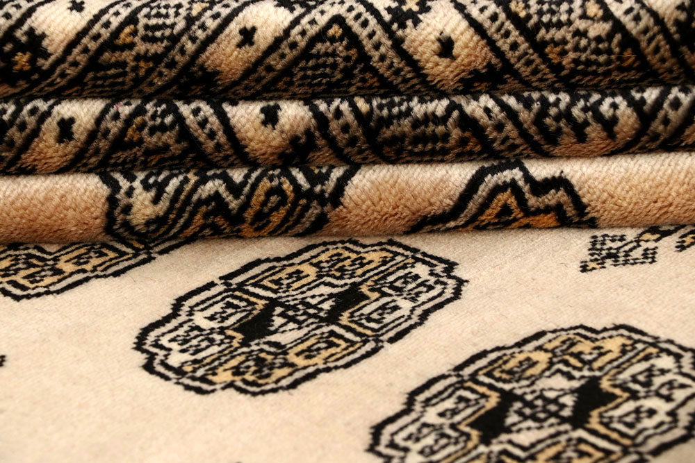 Bisque Bokhara 9' 2 x 11' 6 - No. 59960 - ALRUG Rug Store