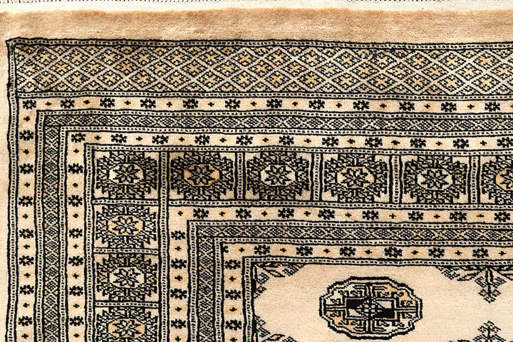 Bisque Bokhara 9' 1 x 12' 9 - No. 59961 - ALRUG Rug Store