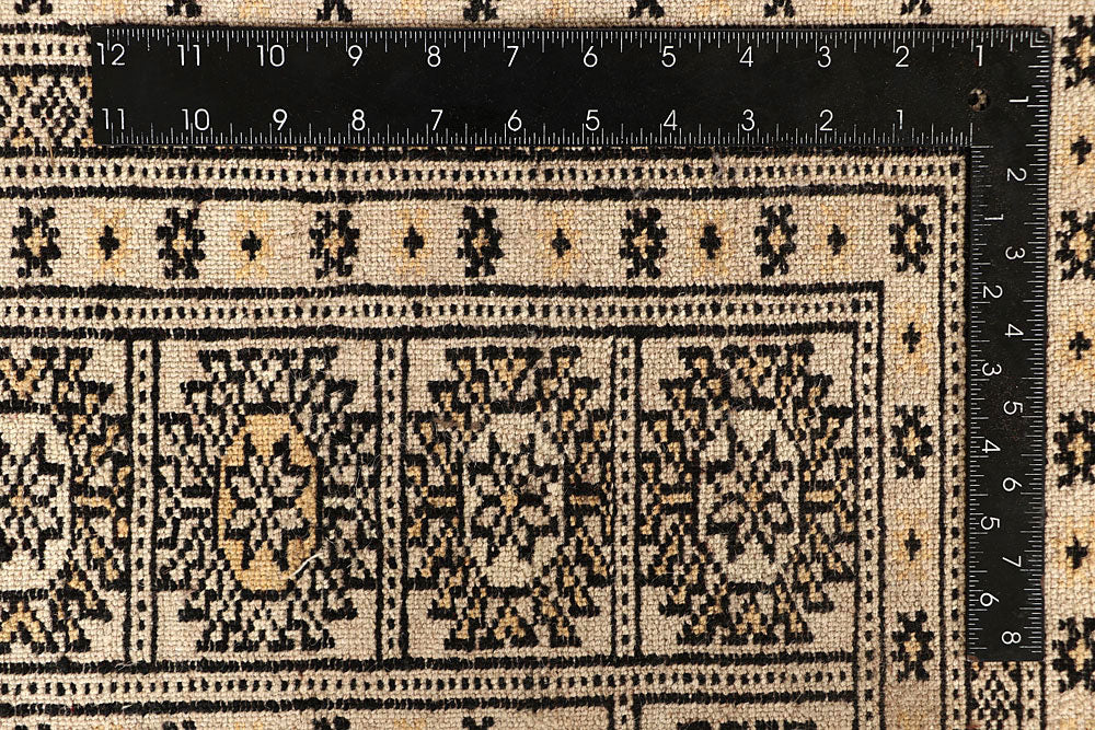 Bisque Bokhara 9' 1 x 12' 9 - No. 59961 - ALRUG Rug Store