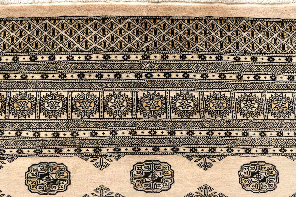 Bisque Bokhara 9' 3 x 12' - No. 59964 - ALRUG Rug Store