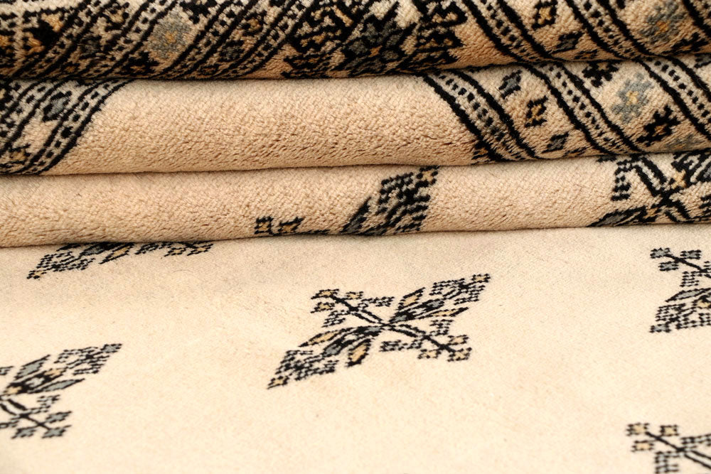 Bisque Butterfly 9' 2 x 12' 3 - No. 59970 - ALRUG Rug Store