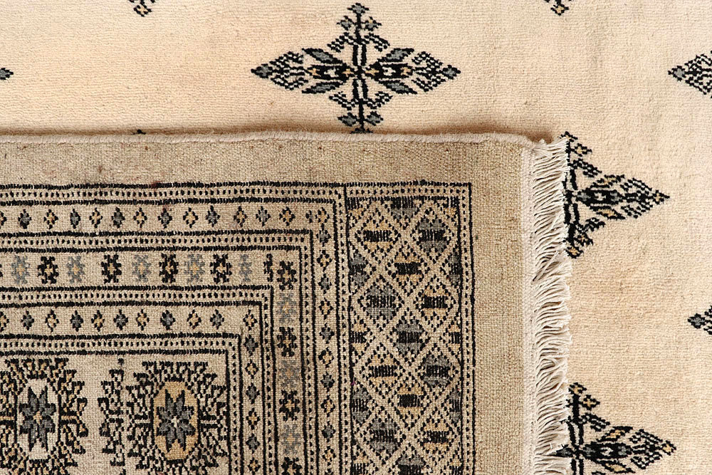 Bisque Butterfly 9' 2 x 12' 3 - No. 59970 - ALRUG Rug Store