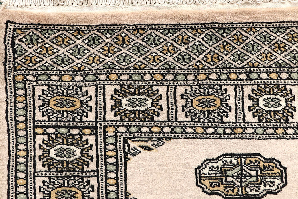 Blanched Almond Bokhara 2' 7 x 13' 3 - No. 59980 - ALRUG Rug Store