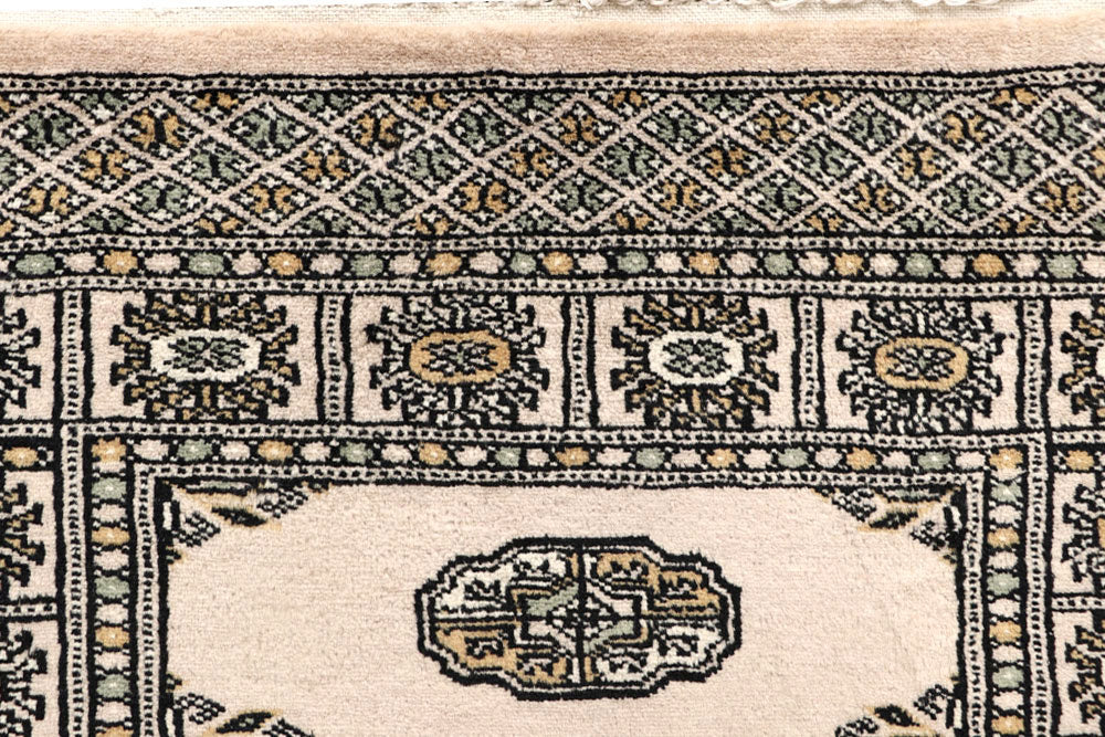 Blanched Almond Bokhara 2' 7 x 13' 3 - No. 59980 - ALRUG Rug Store