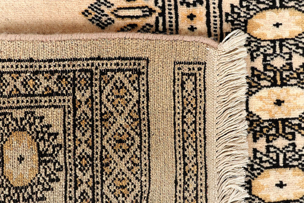 Bisque Bokhara 2' 7 x 13' 1 - No. 59987 - ALRUG Rug Store