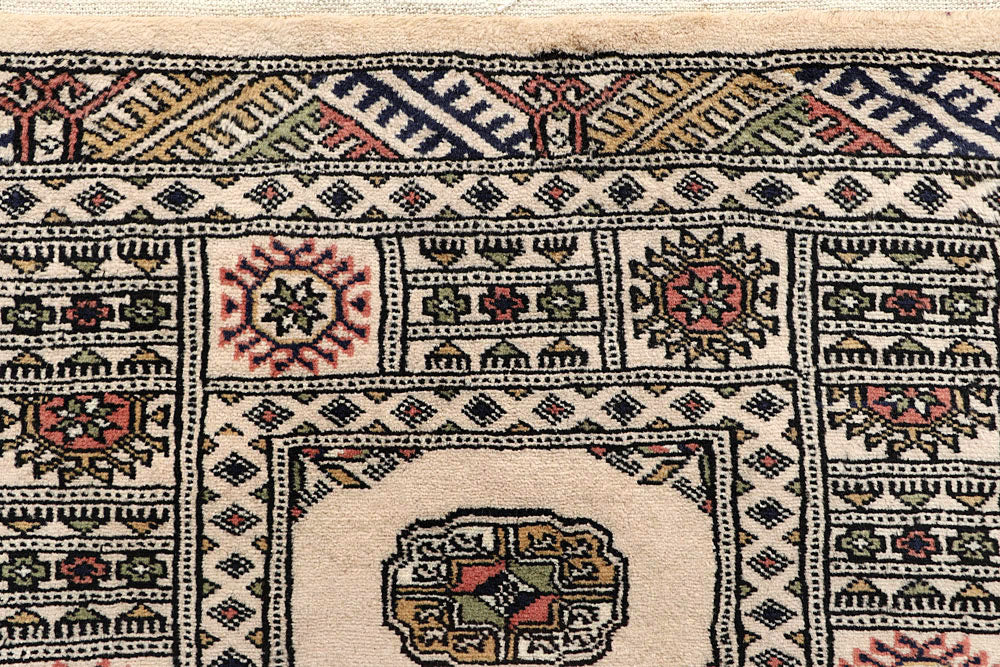 Bisque Bokhara 2' 7 x 14' - No. 59990 - ALRUG Rug Store