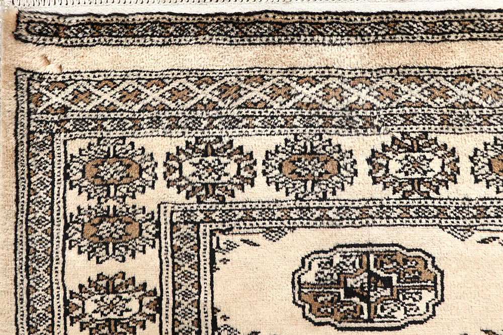 Bisque Bokhara 2' 8 x 14' 5 - No. 59991 - ALRUG Rug Store