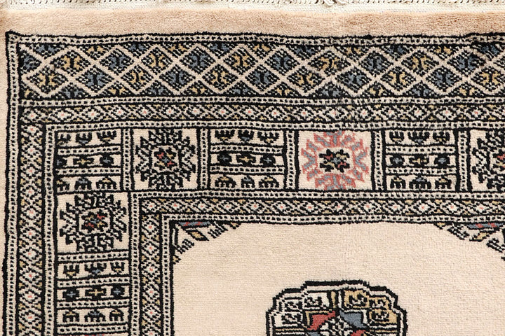 Bisque Bokhara 2' 8 x 12' 6 - No. 59992 - ALRUG Rug Store