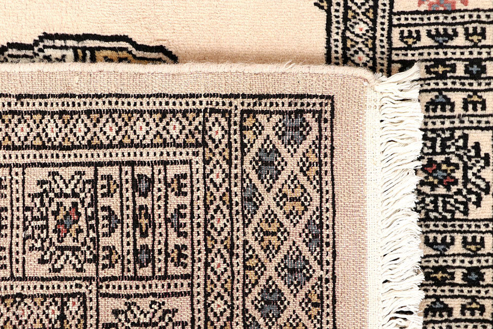 Bisque Bokhara 2' 8 x 12' 6 - No. 59992 - ALRUG Rug Store