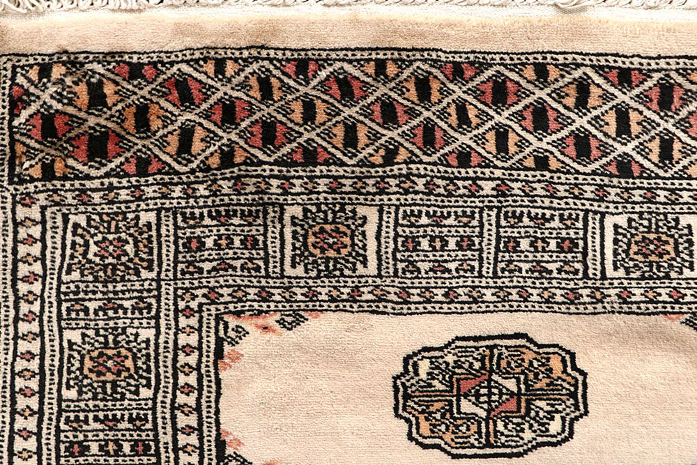 Bisque Bokhara 2' 7 x 13' 7 - No. 59994 - ALRUG Rug Store