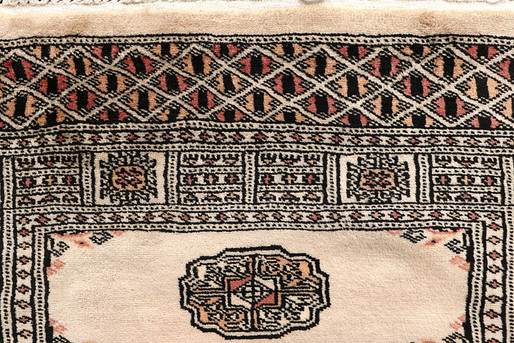Bisque Bokhara 2' 7 x 13' 7 - No. 59994 - ALRUG Rug Store