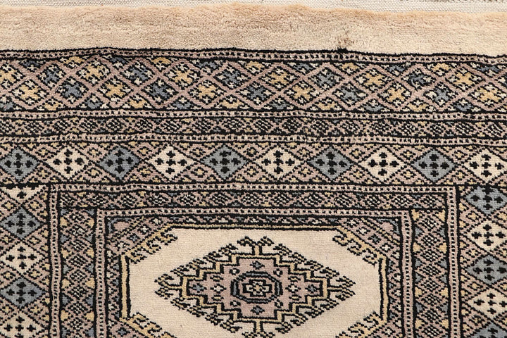 Bisque Jaldar 2' 7 x 14' 3 - No. 60001 - ALRUG Rug Store