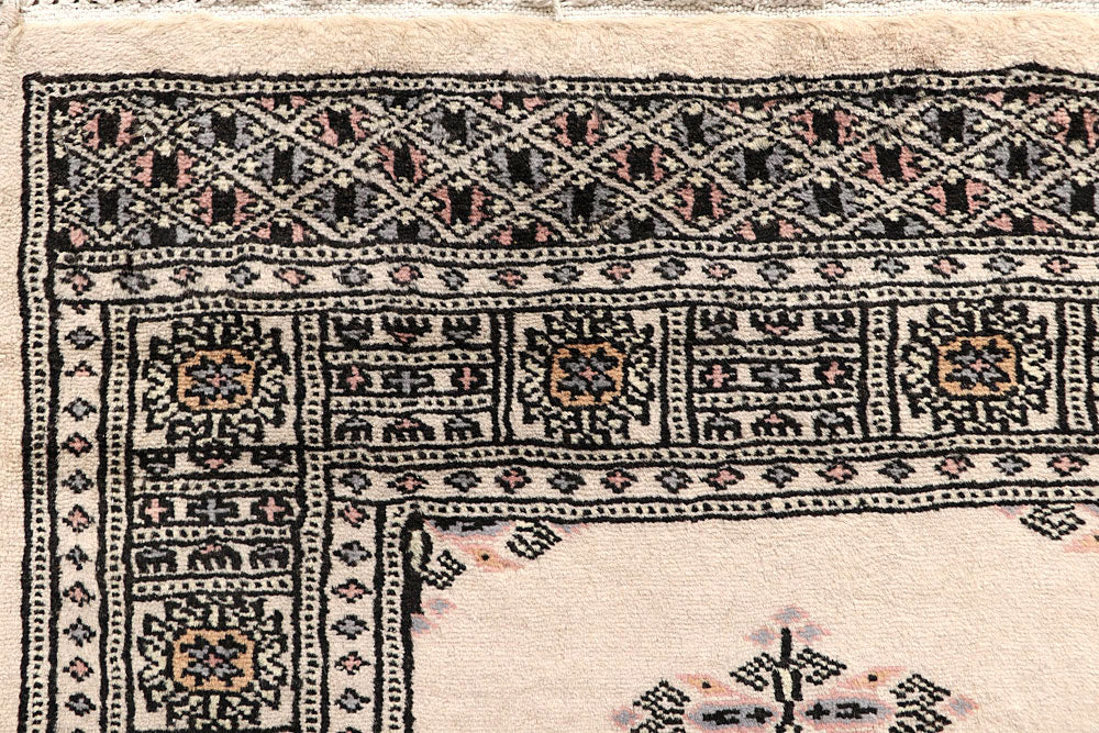 Bisque Butterfly 2' 6 x 14' 8 - No. 60008 - ALRUG Rug Store