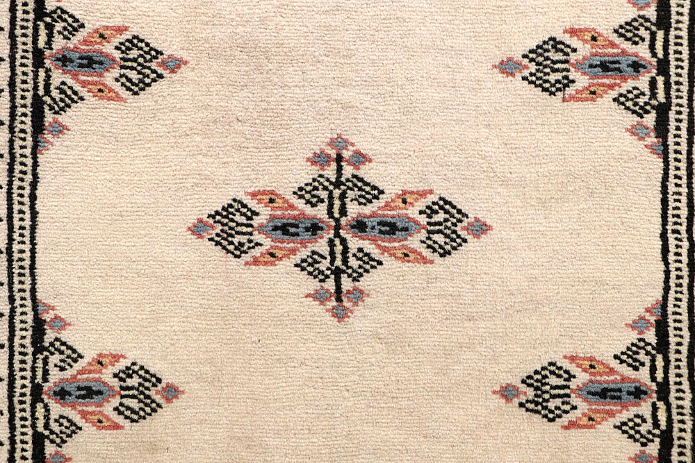 Bisque Butterfly 2' 6 x 15' - No. 60010 - ALRUG Rug Store