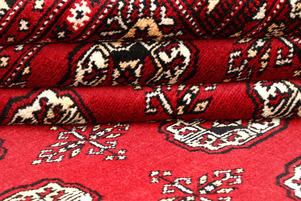 Red Bokhara 6' 1 x 9' 7 - No. 60113 - ALRUG Rug Store