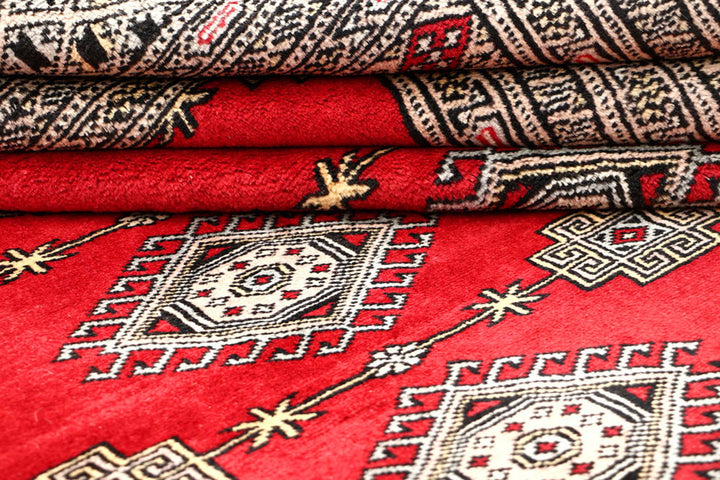 Red Jaldar 6'  1" x 8'  7" - No. QA68204