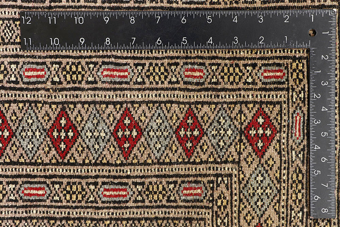 Red Jaldar 6'  1" x 8'  7" - No. QA68204