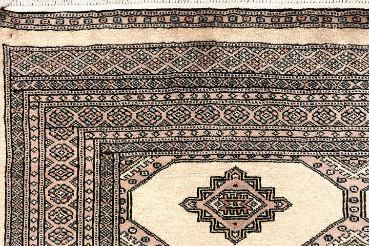 Antique White Jaldar 6' 1 x 9' 2 - No. 60211 - ALRUG Rug Store