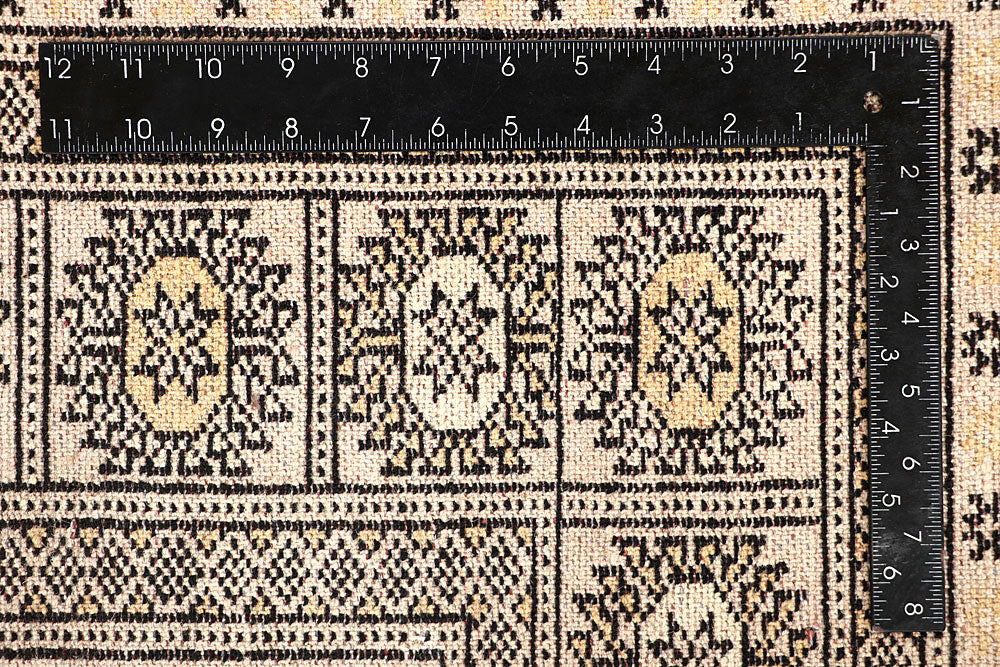 Bisque Butterfly 6' 1 x 9' 1 - No. 60216 - ALRUG Rug Store