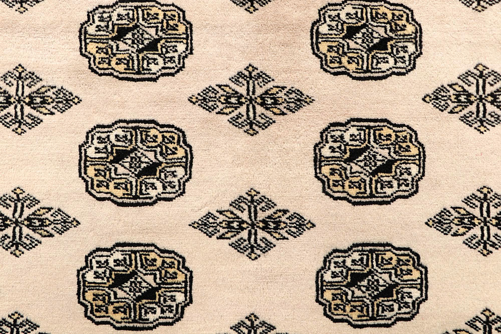 Bisque Bokhara 6' x 8' 7 - No. 60232 - ALRUG Rug Store