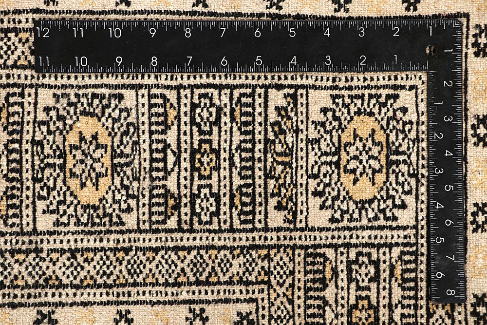Bisque Bokhara 6' x 9' - No. 60233 - ALRUG Rug Store