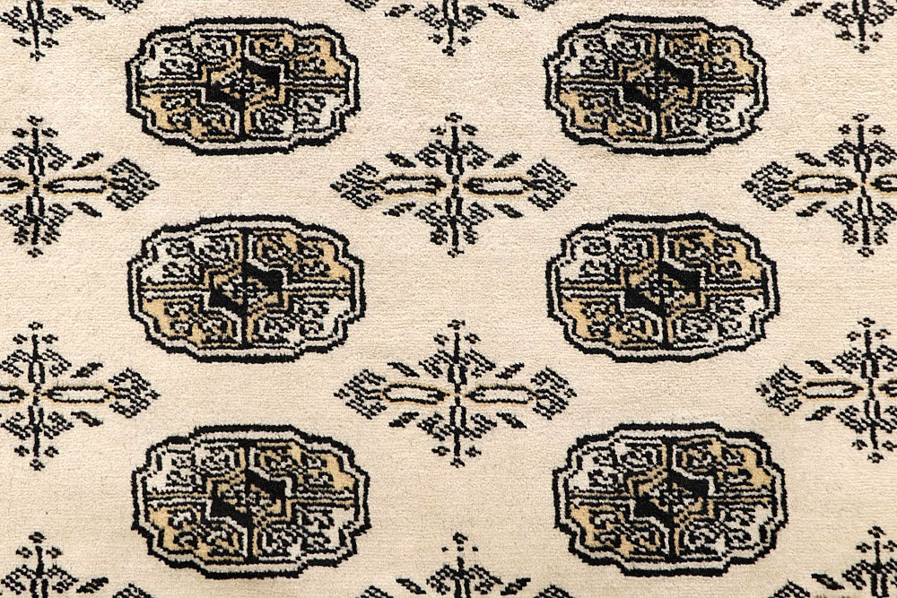 Cornsilk Bokhara 6' 1 x 8' 11 - No. 60238 - ALRUG Rug Store