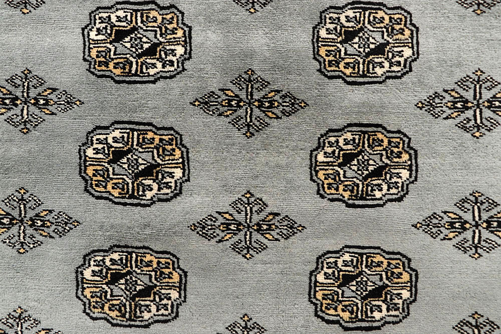 Silver Bokhara 6' x 9' - No. 60244 - ALRUG Rug Store