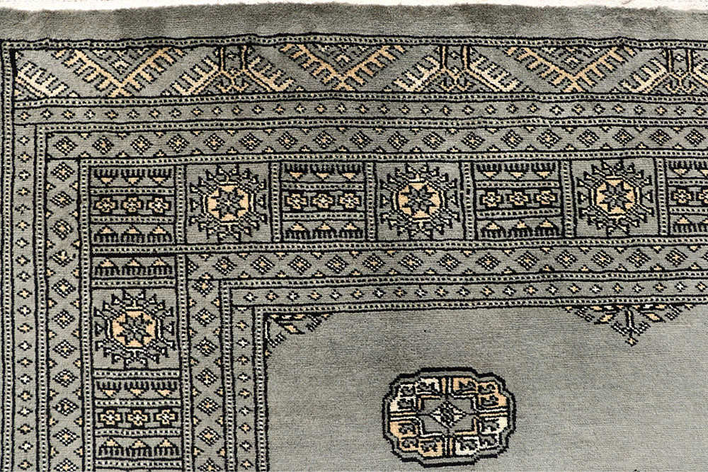 Silver Bokhara 6' 9 x 9' 1 - No. 60246 - ALRUG Rug Store