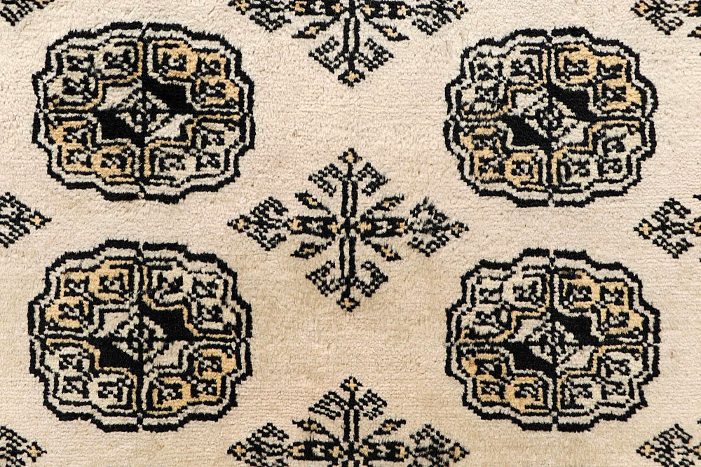 Bisque Bokhara 5' 11 x 9' 4 - No. 60284 - ALRUG Rug Store