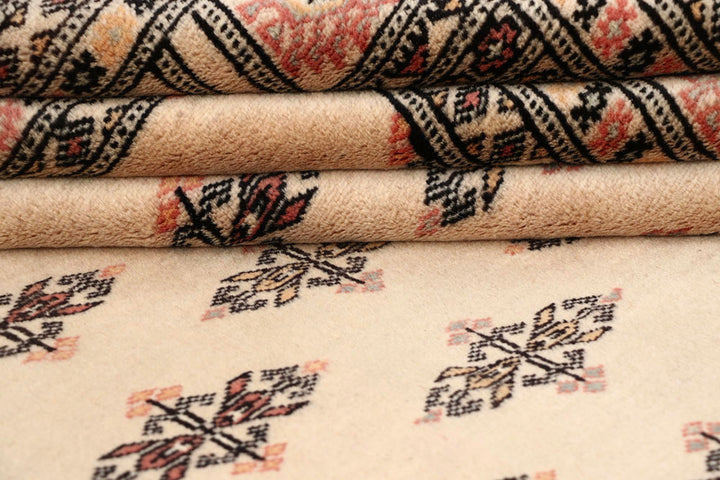 Bisque Butterfly 6' 1 x 8' 8 - No. 60295 - ALRUG Rug Store