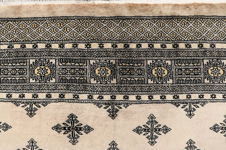 Bisque Butterfly 6' 1 x 9' 3 - No. 60296 - ALRUG Rug Store