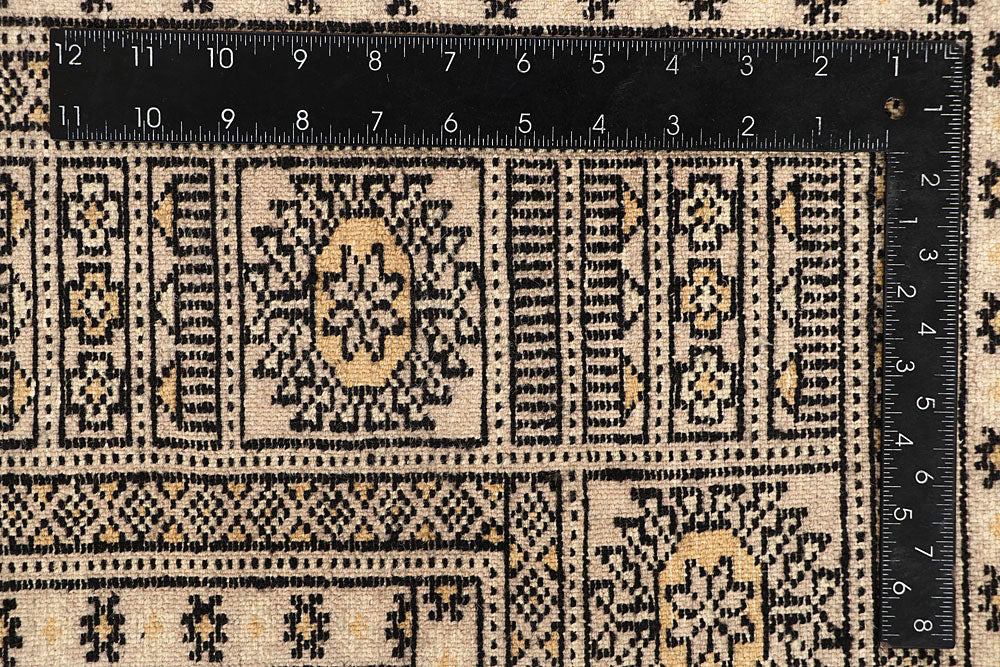 Bisque Butterfly 6' 1 x 9' 3 - No. 60296 - ALRUG Rug Store