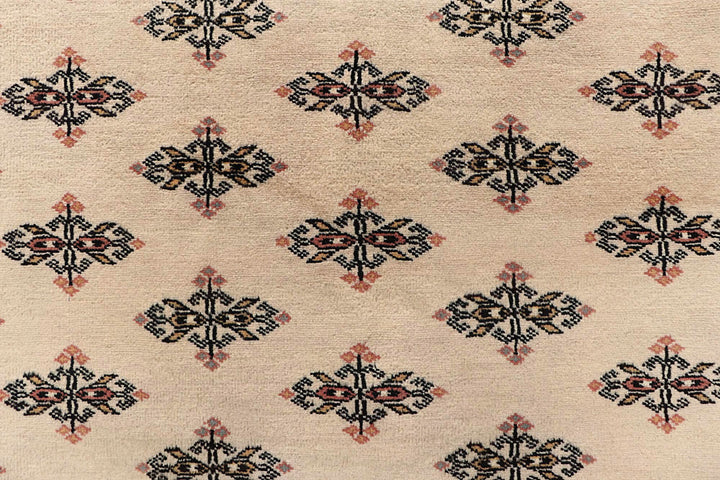 Bisque Butterfly 6' 2 x 8' 10 - No. 60297 - ALRUG Rug Store